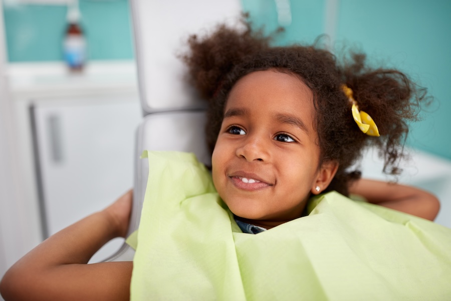 prepare child for dental visit, pediatric dentist, dental visit tips, kids dental care, Oak Park pediatric dentist, children’s dental visits, dental anxiety in kids, stress-free dental visits, first dental appointment, comfort items for kids