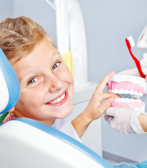 child at the dentist