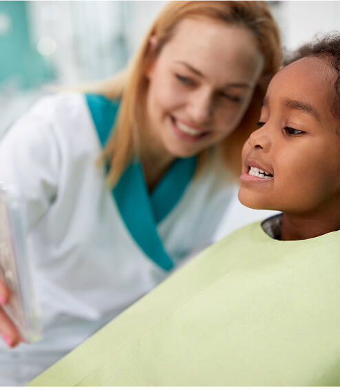 child at the dentist